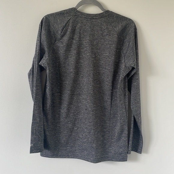 Nike Dri-FIT UPF 40+ Hydroguard Heathered Long Sleeve Swim Tee - Picture 5 of 6